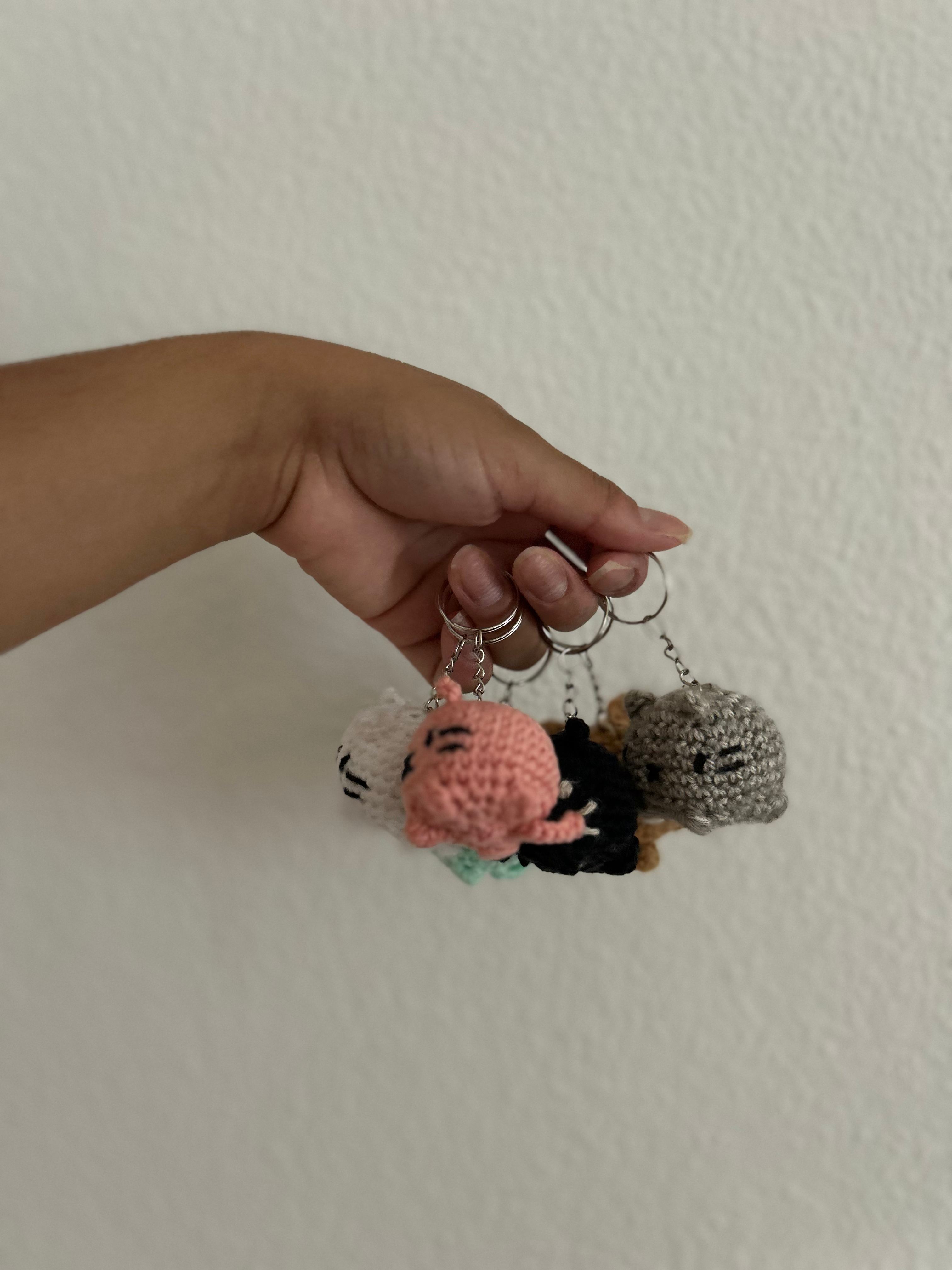 Mini Loaf Cat Keychain thumbnail 3