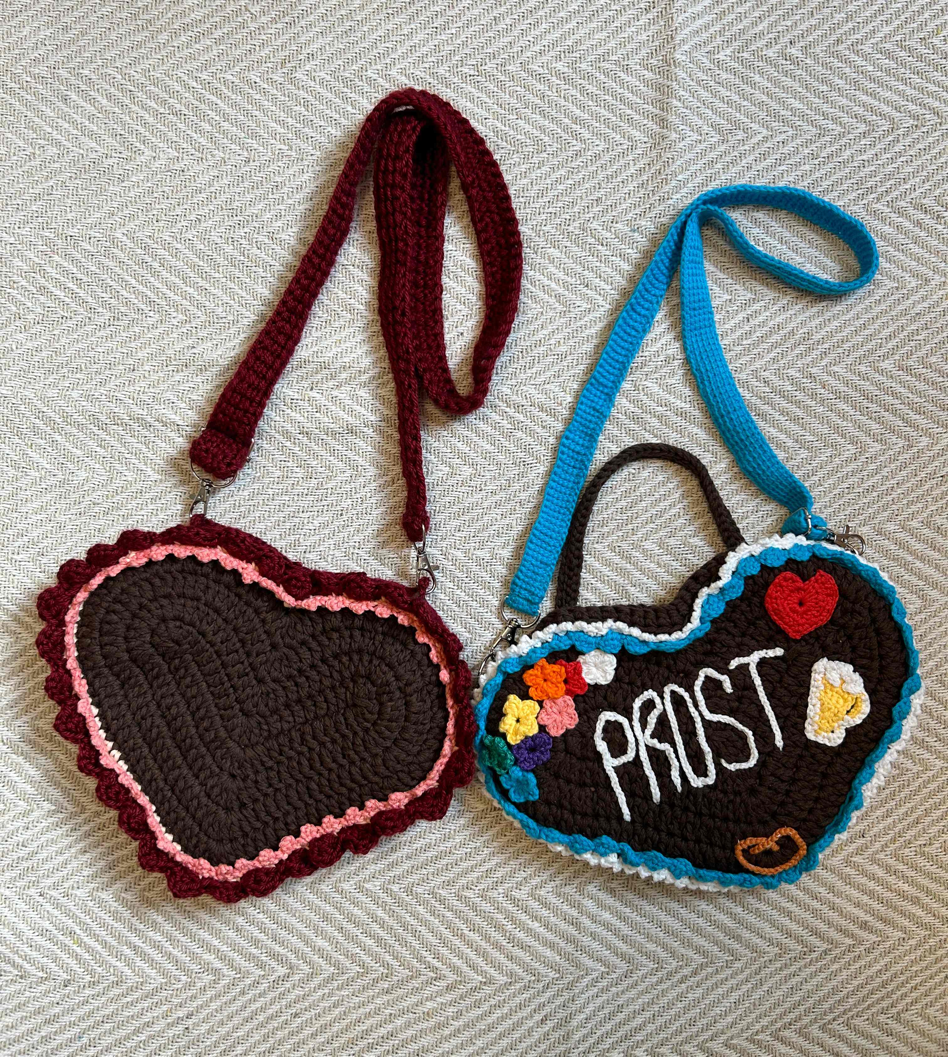 PROST Oktoberfest Heart Bag thumbnail 2