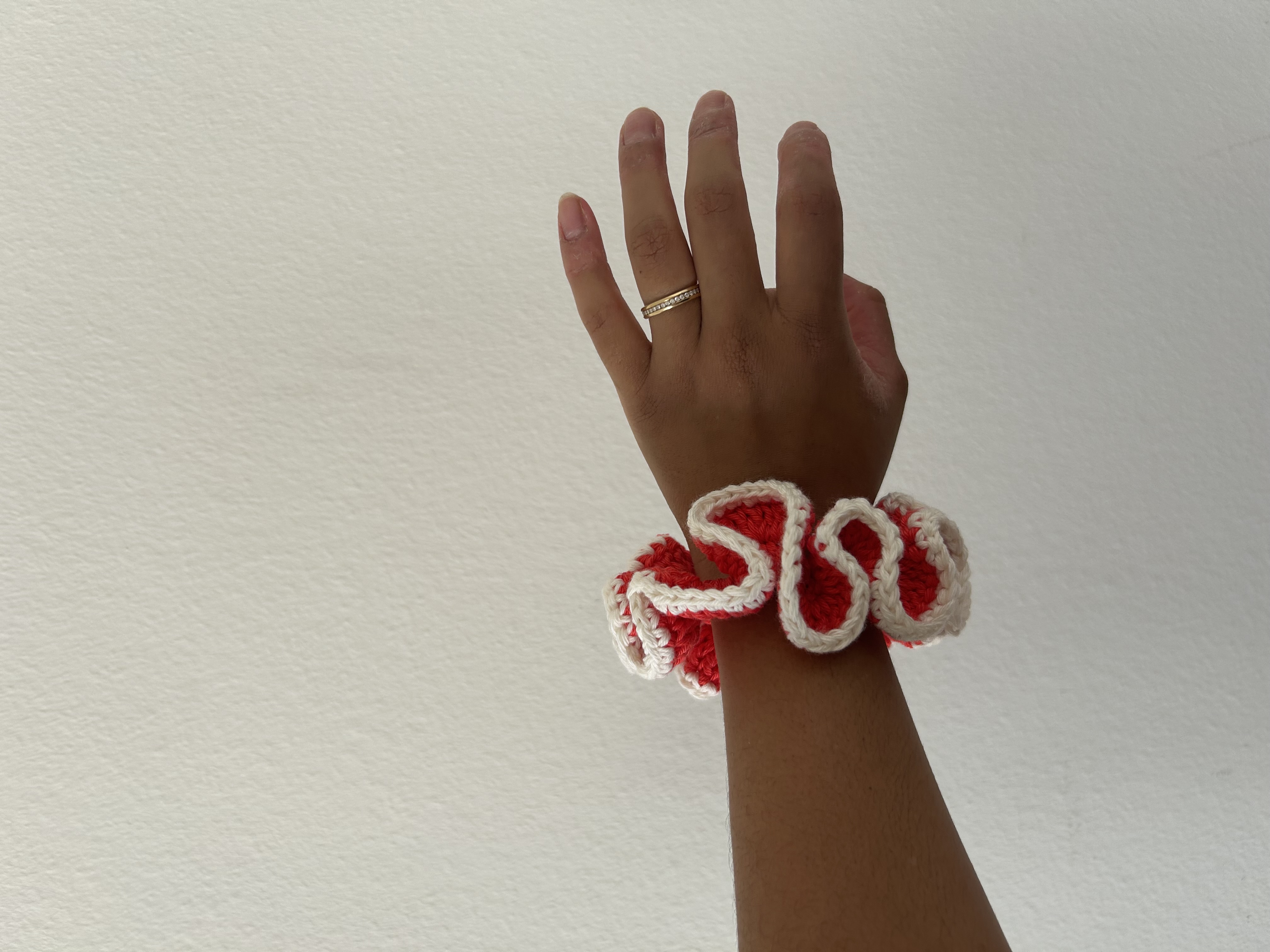 Crochet Scrunchies thumbnail 7
