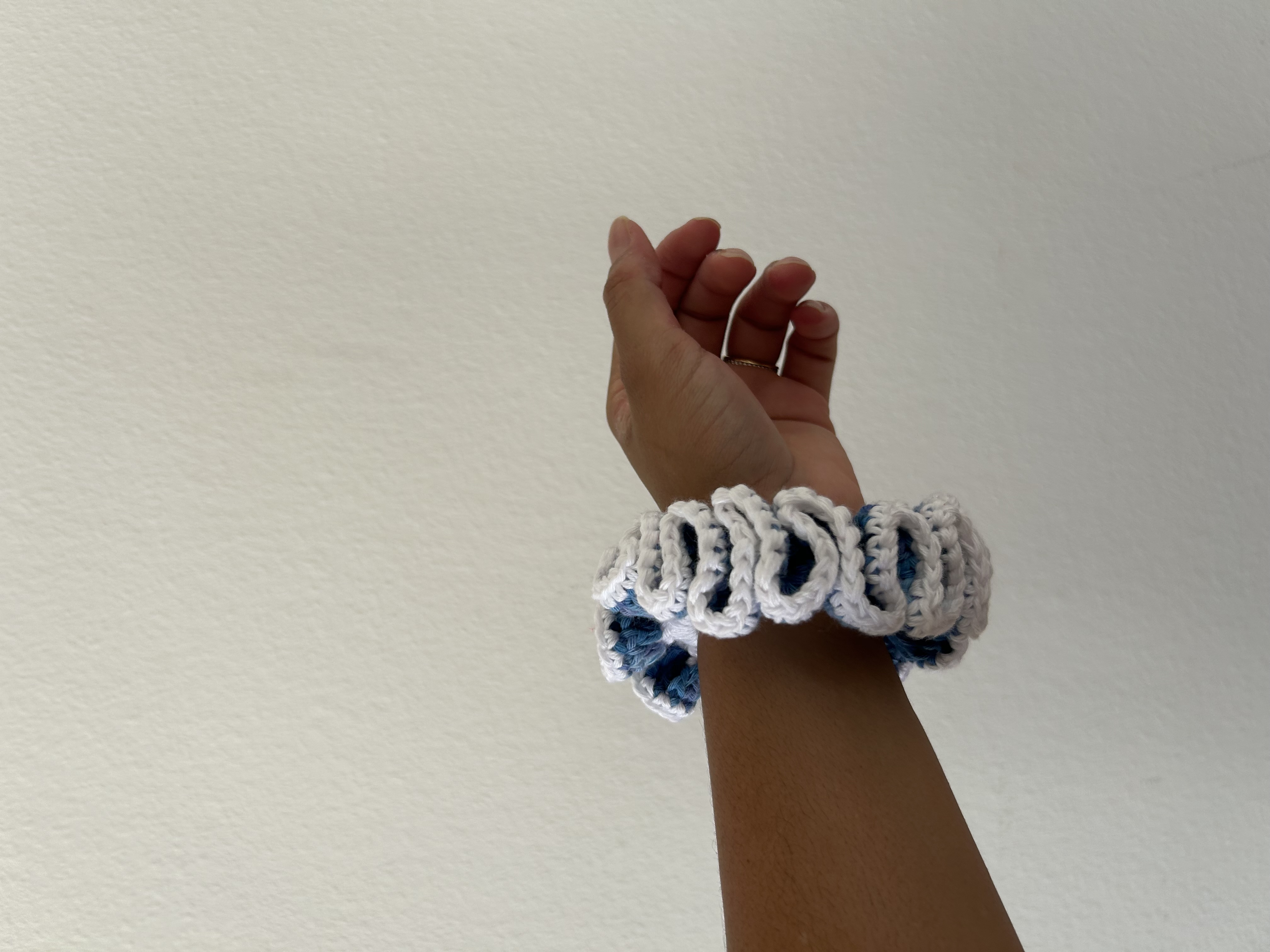 Crochet Scrunchies thumbnail 8